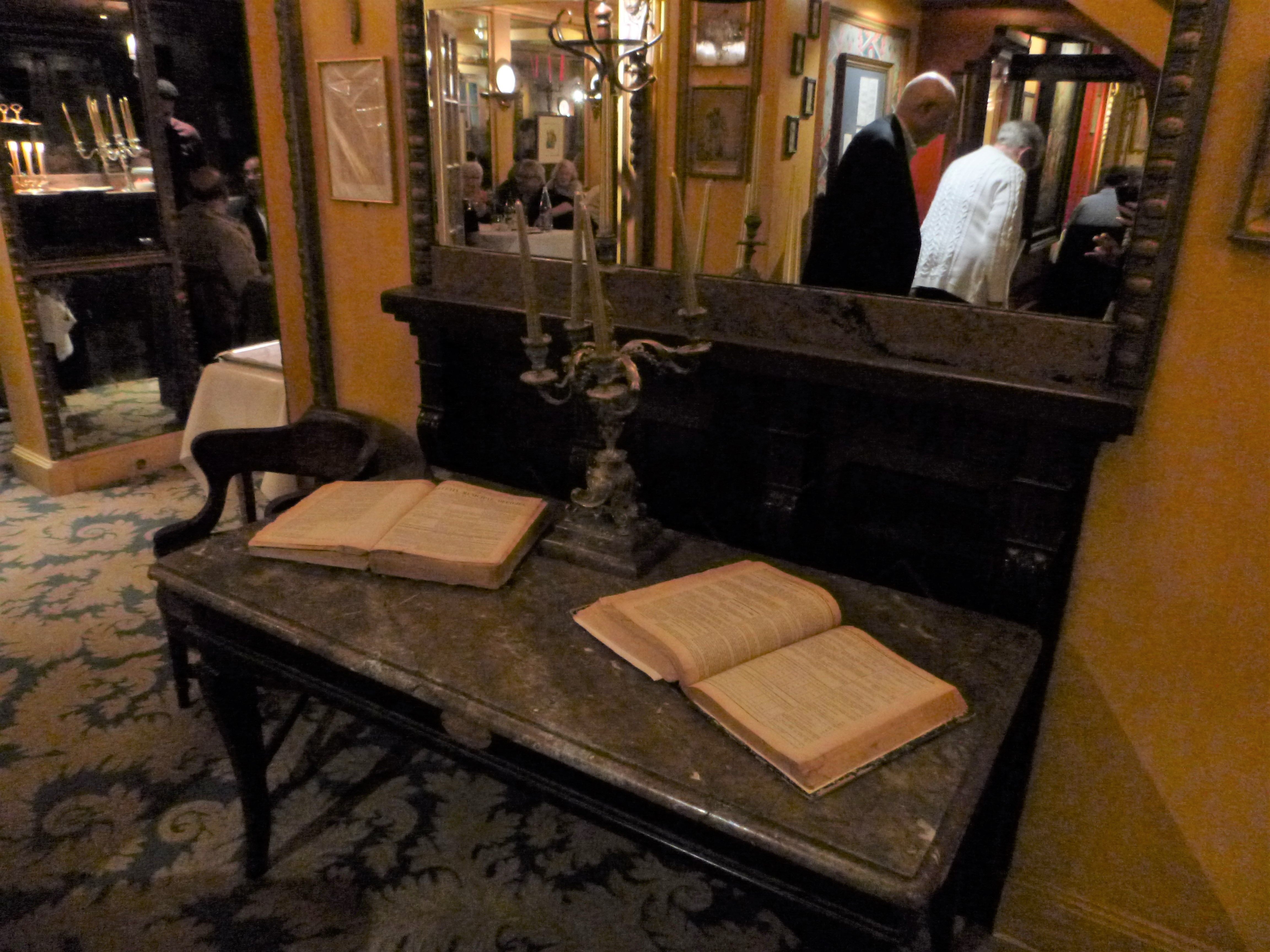 P1010285 - desk of Voltaire